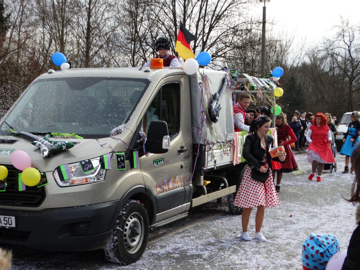 kleiner Feigling auf Karnevalsumzug